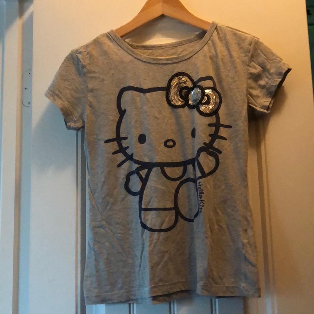 Hello kitty gray shirt